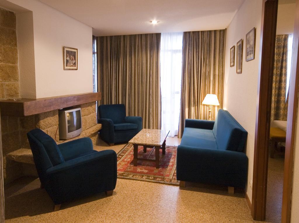 Apartamentos la Nogalera Torremolinos Habitación foto